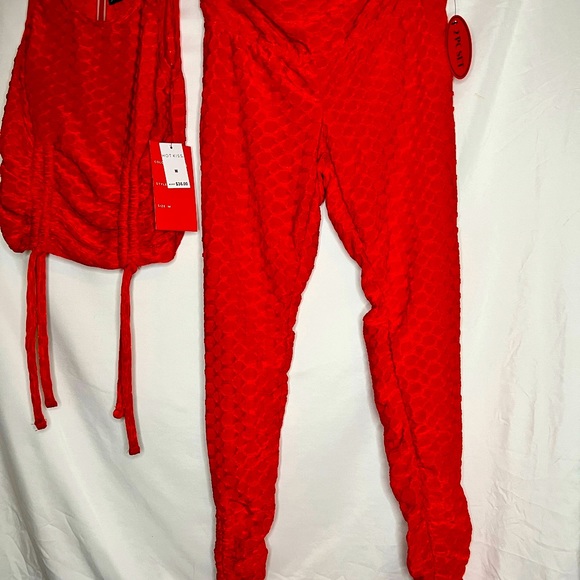 BRAND NEW 2pc set Womens yoga/stretch shirt and pants - Picture 4 of 6